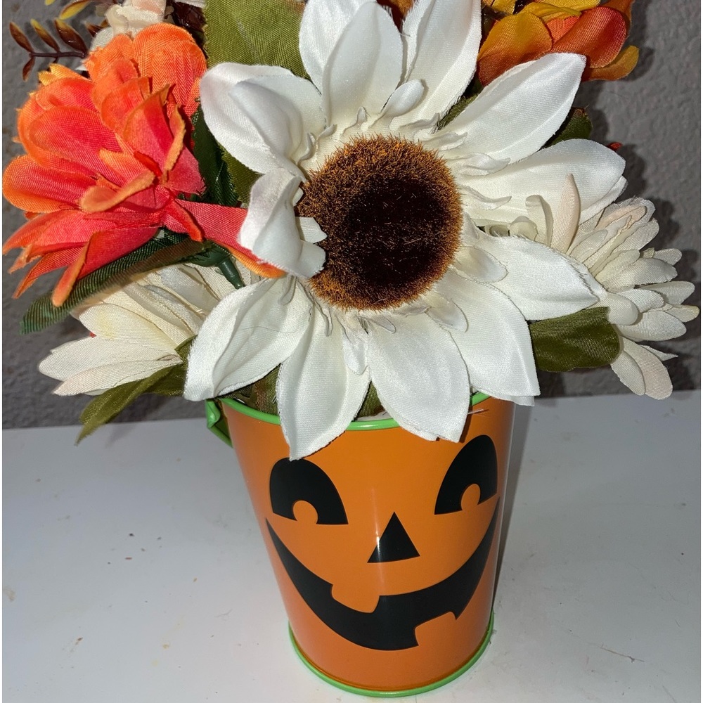 Halloween Flower Arrangement